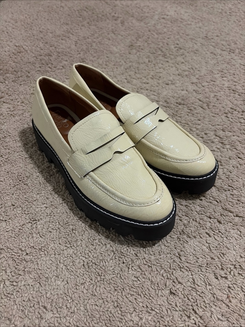 Franco Sarto Balin Cream Off White Patent Lug Sole Loafers Flats Shoes Size 8